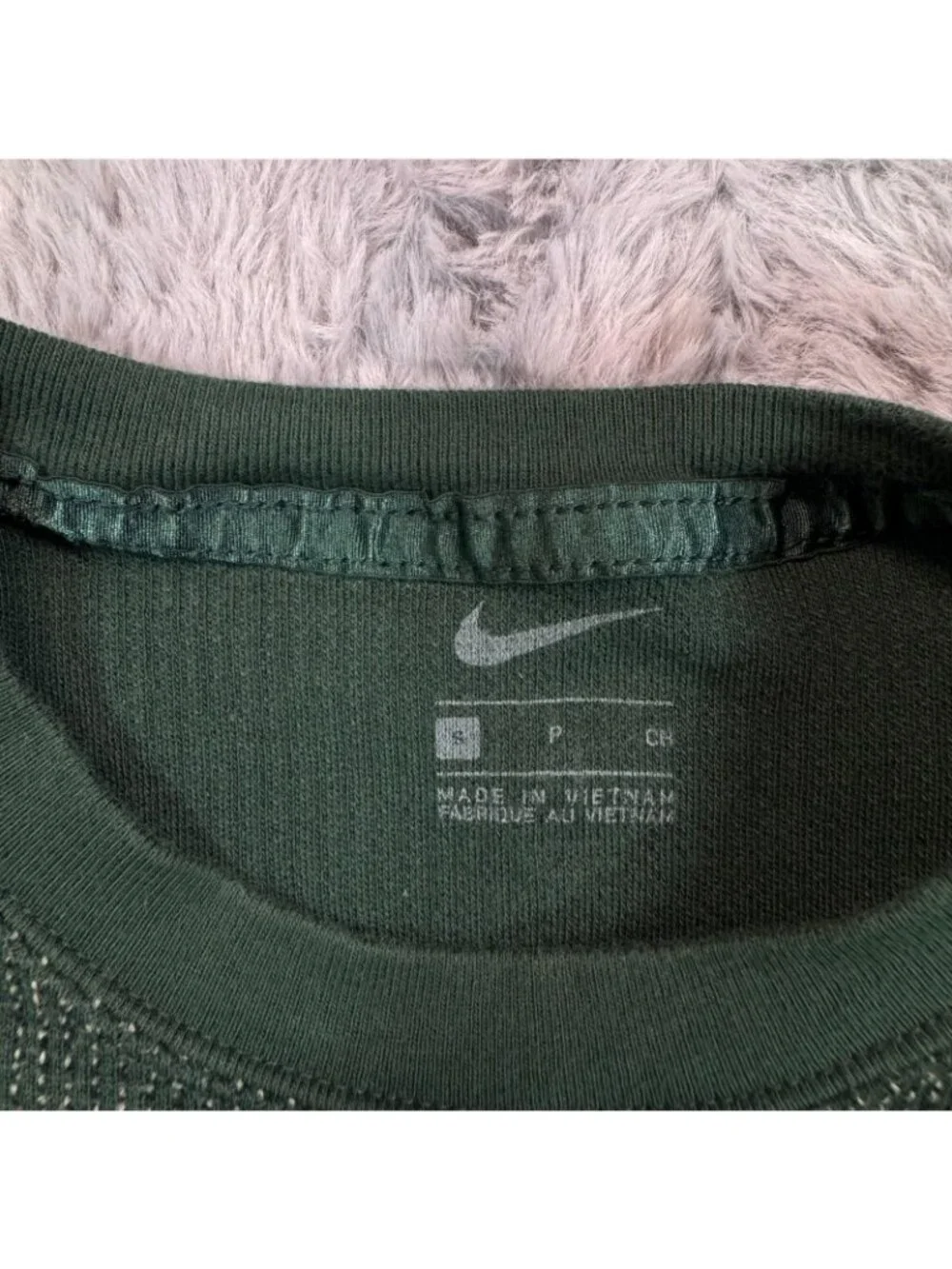 Nike T-Shirt Women's S Green Cotton Cropped Performance Speckled Running Gym